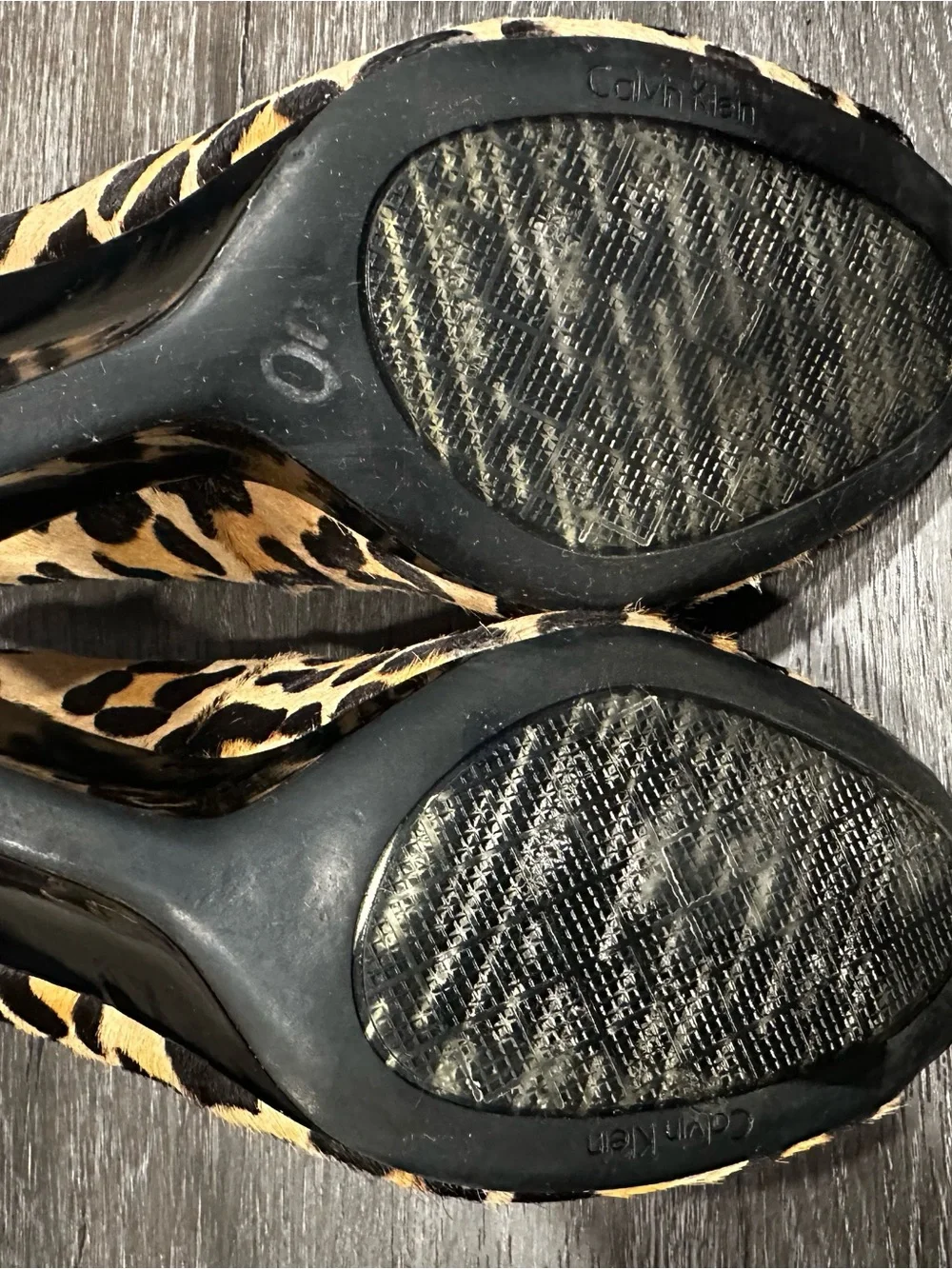 Calvin Klein Leopard Print Wedge Pumps - Black & Tan Size 6.5 real calfskin